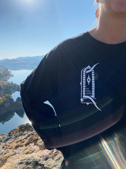 LONG SLEEVE / HERE AND NOW